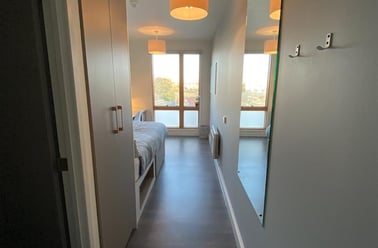 Green Lanes, Newington Green, London - Image 3